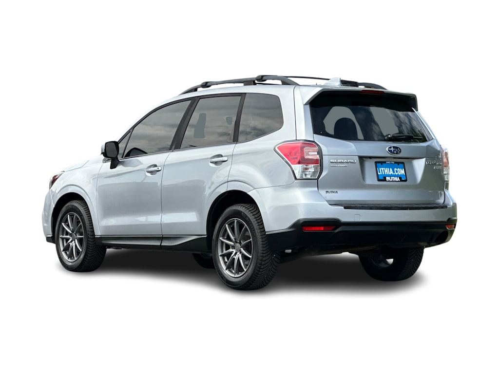 Thumbnail: 2017 Subaru Forester - 4