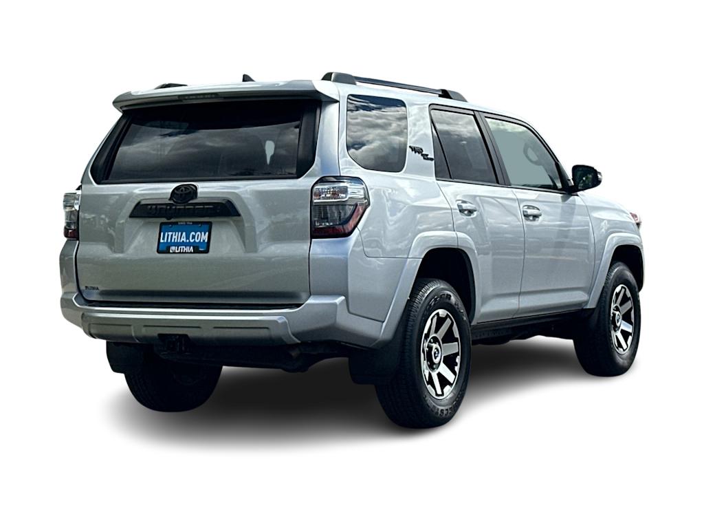 Thumbnail: 2024 Toyota 4Runner - 18