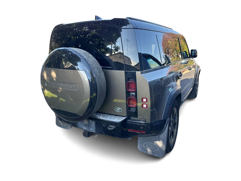 Thumbnail: 2023 Land Rover Defender - 9