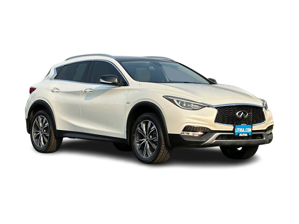 Thumbnail: 2017 INFINITI QX30 - 19