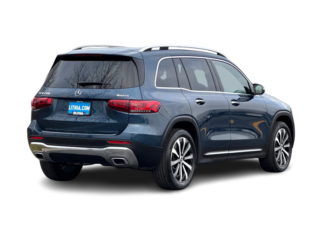 Thumbnail: 2023 Mercedes-Benz GLB - 16