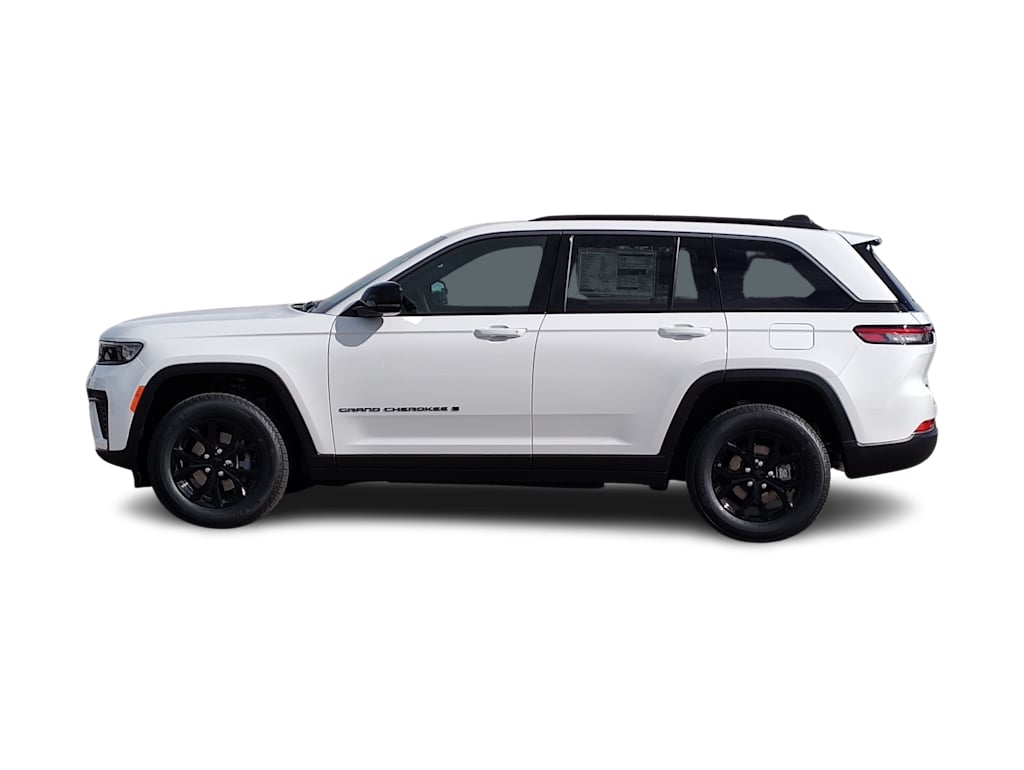 Thumbnail: 2026 Jeep Grand Cherokee - 3