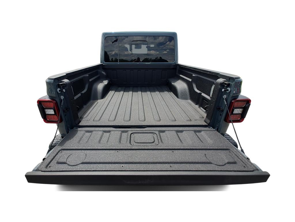 Thumbnail: 2025 Jeep Gladiator - 17