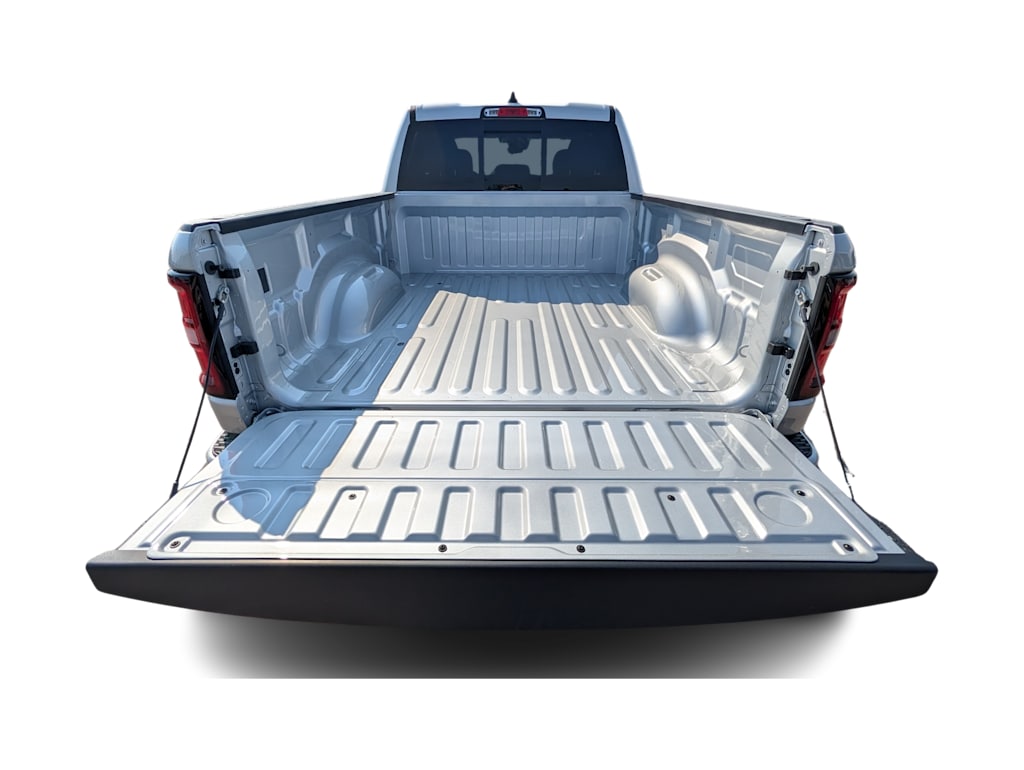Thumbnail: 2026 RAM 1500 - 18