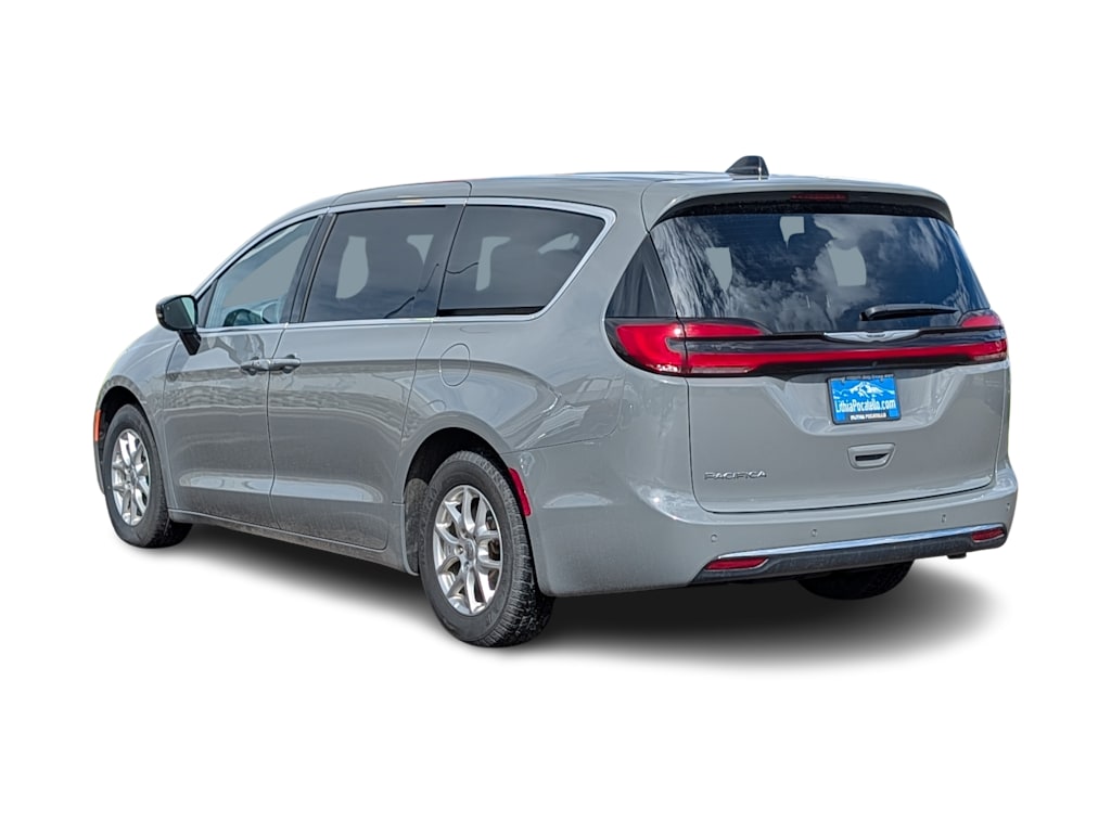 Thumbnail: 2025 Chrysler Pacifica - 4