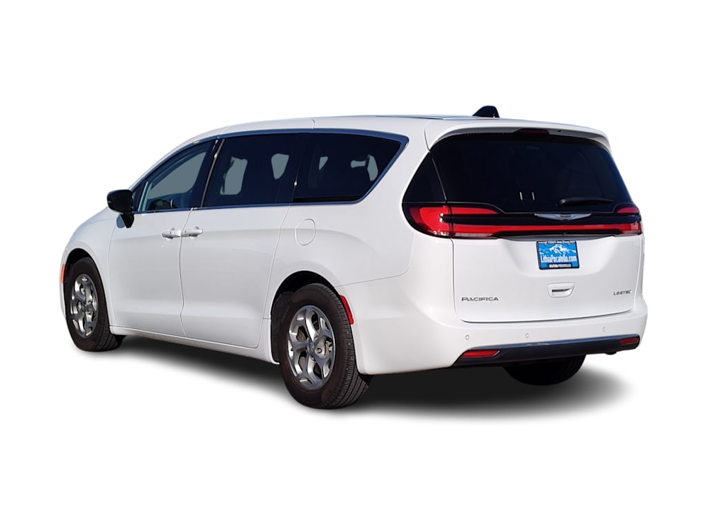 Thumbnail: 2024 Chrysler Pacifica - 4