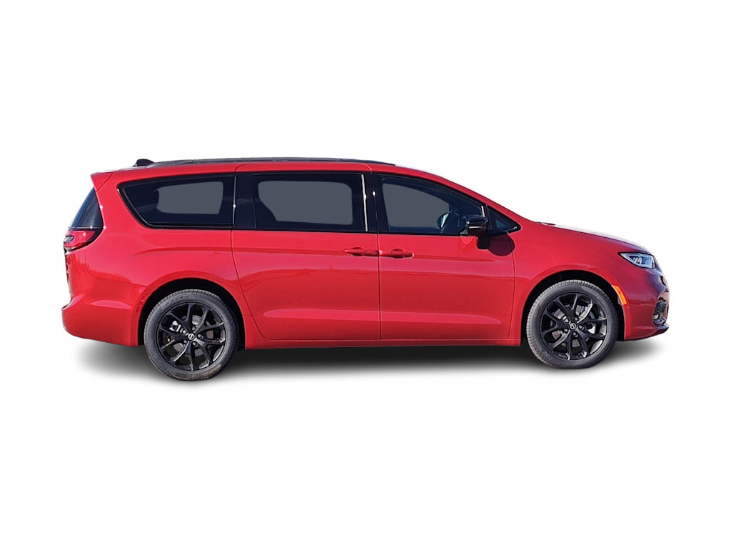 Thumbnail: 2026 Chrysler Pacifica - 25