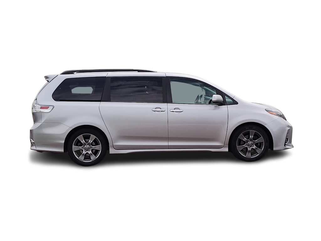 Thumbnail: 2018 Toyota Sienna - 24
