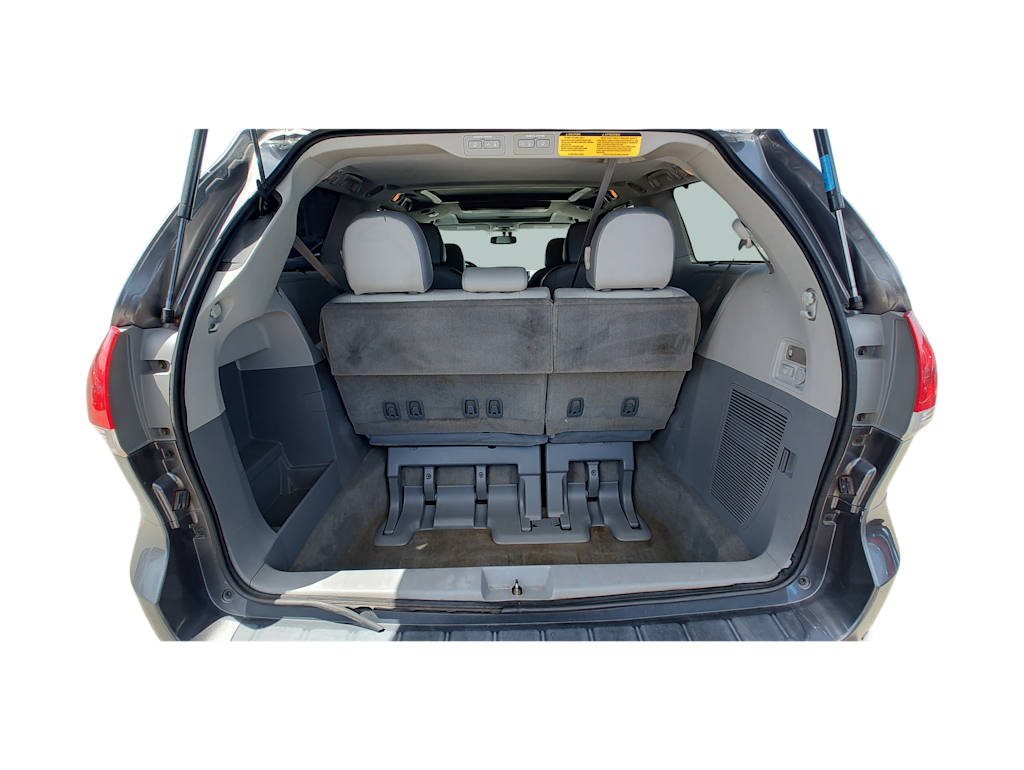 2014 Toyota Sienna Limited 14