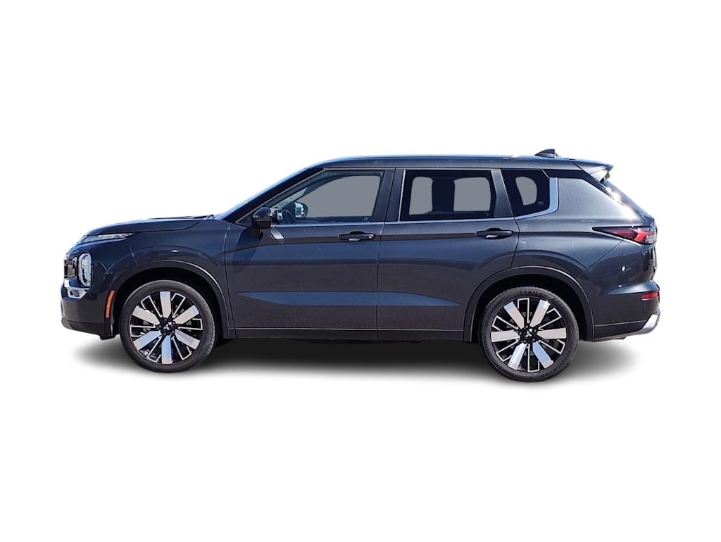 Thumbnail: 2025 Mitsubishi Outlander - 3