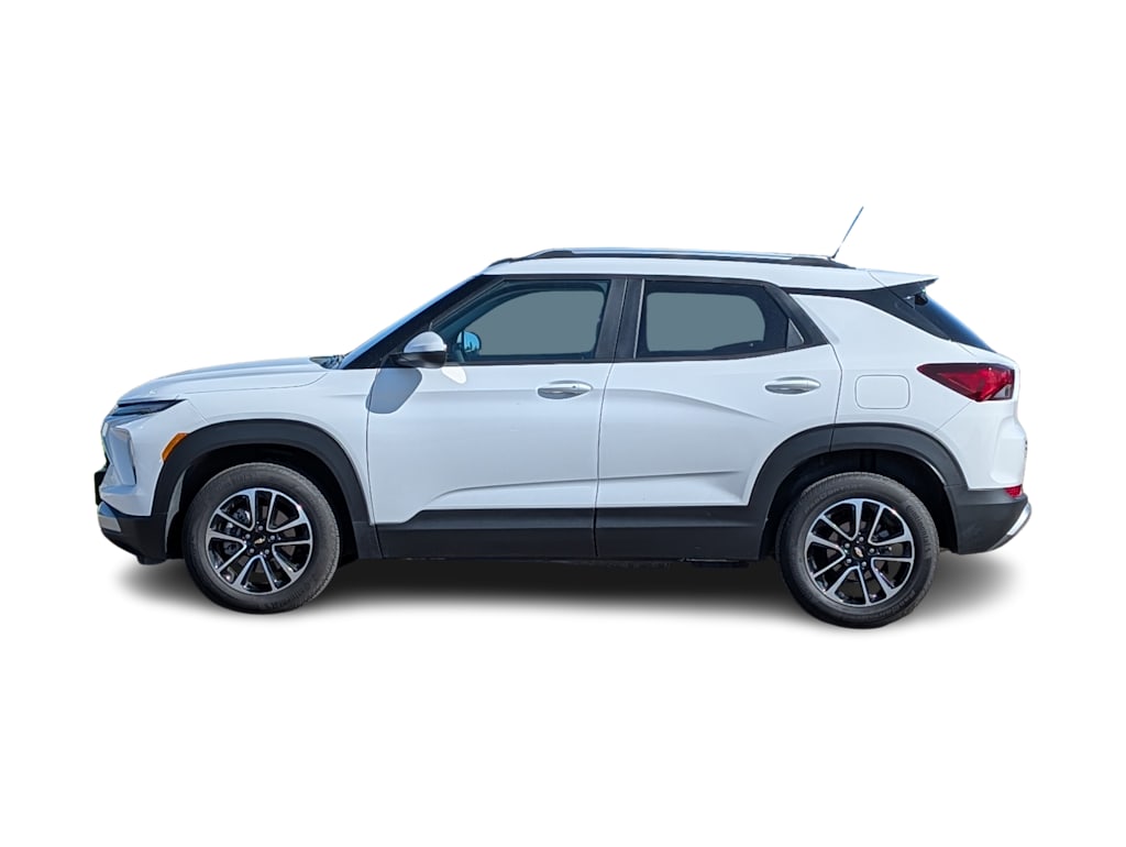 Thumbnail: 2026 Chevrolet TrailBlazer - 3