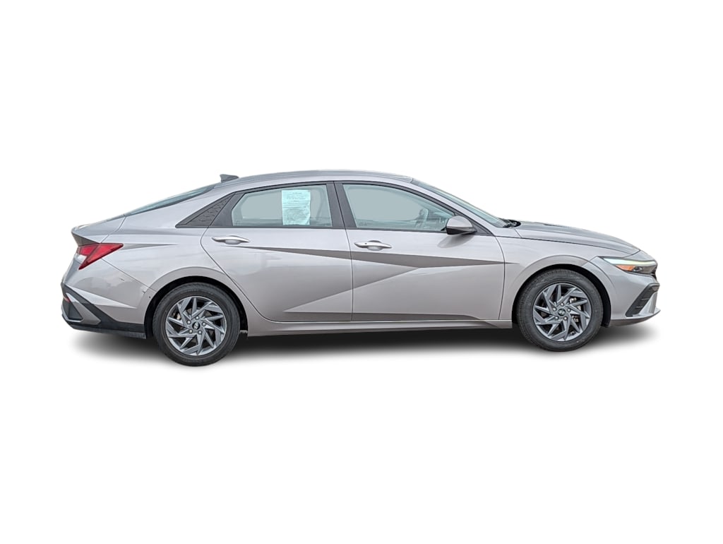Thumbnail: 2024 Hyundai Elantra - 23