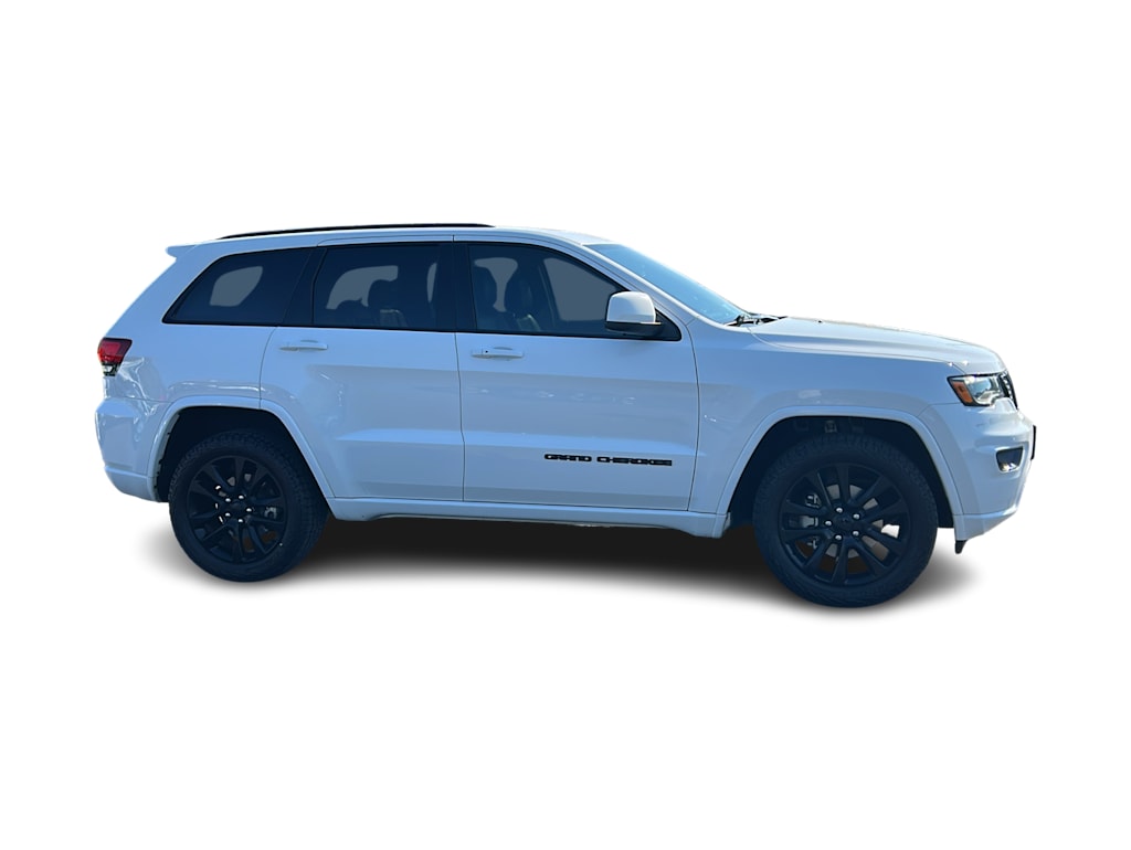 Thumbnail: 2020 Jeep Grand Cherokee - 20