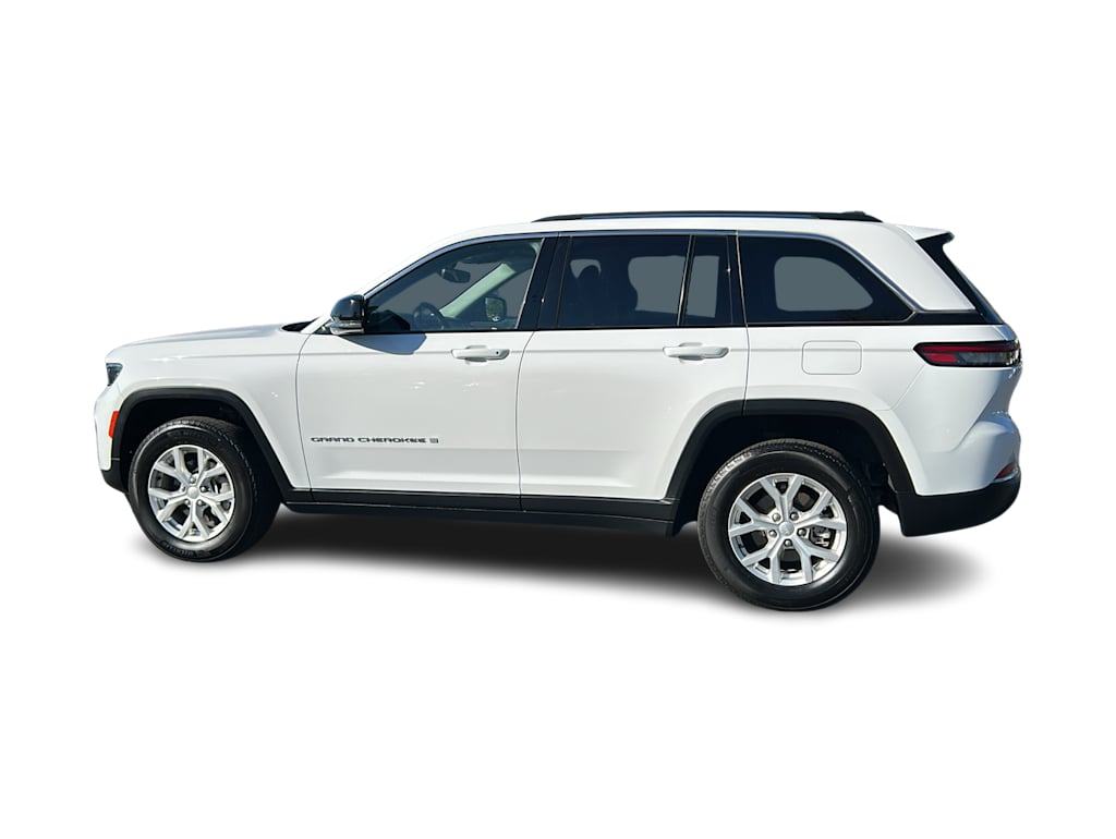 Thumbnail: 2023 Jeep Grand Cherokee - 3