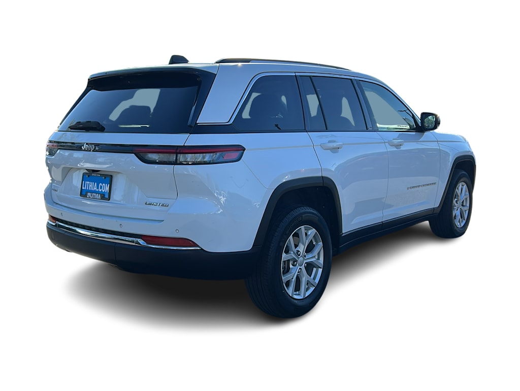 Thumbnail: 2023 Jeep Grand Cherokee - 20