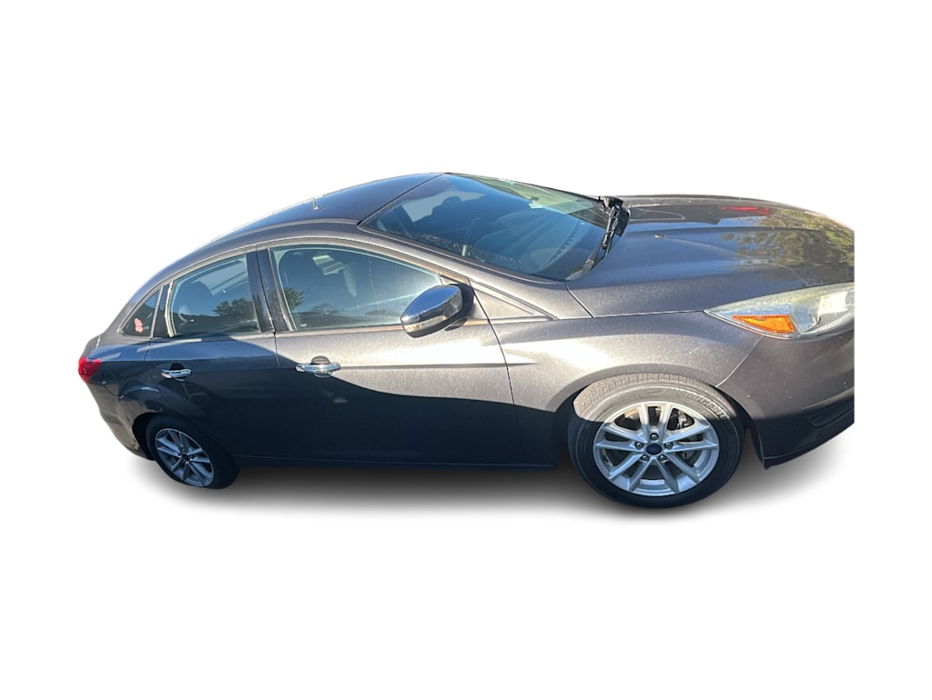 Thumbnail: 2015 Ford Focus - 19
