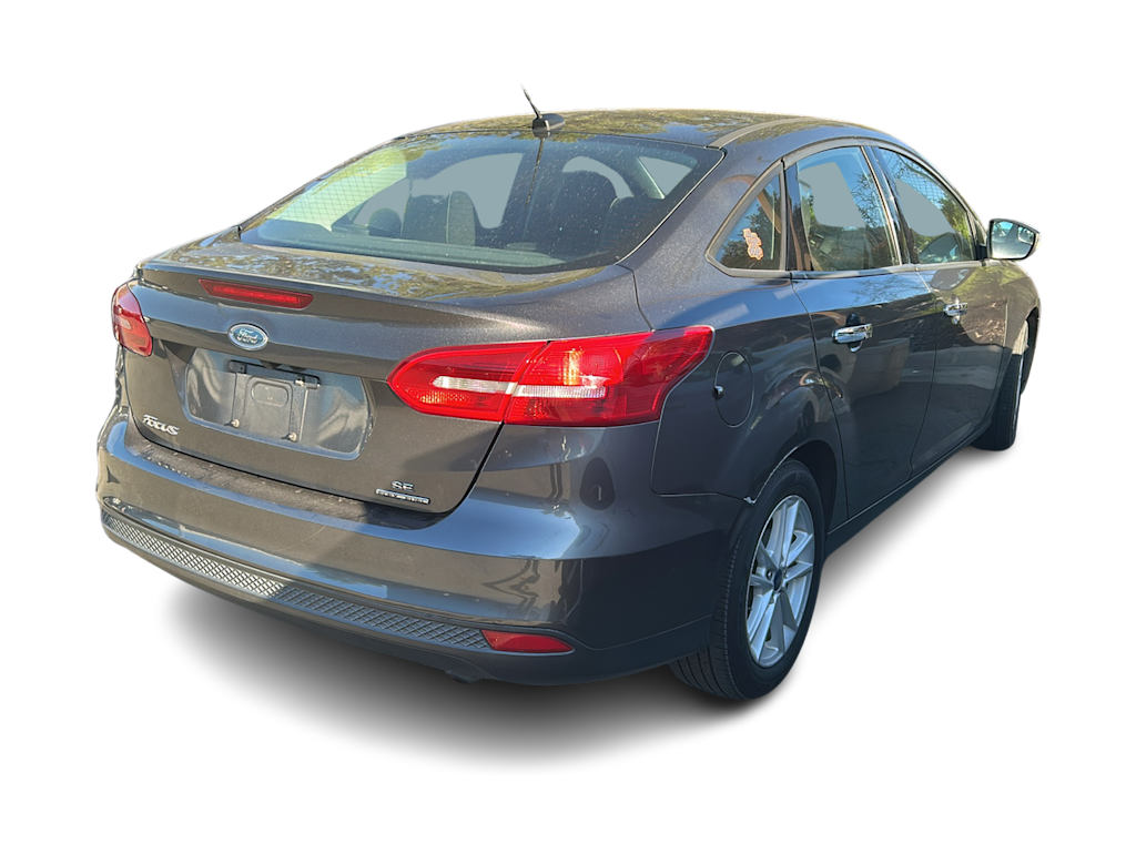 Thumbnail: 2015 Ford Focus - 15