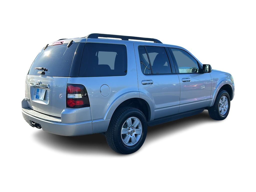 Thumbnail: 2010 Ford Explorer - 22