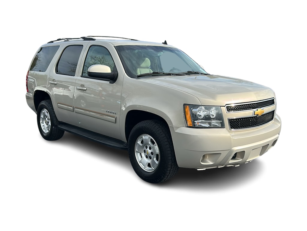 Thumbnail: 2012 Chevrolet Tahoe - 20