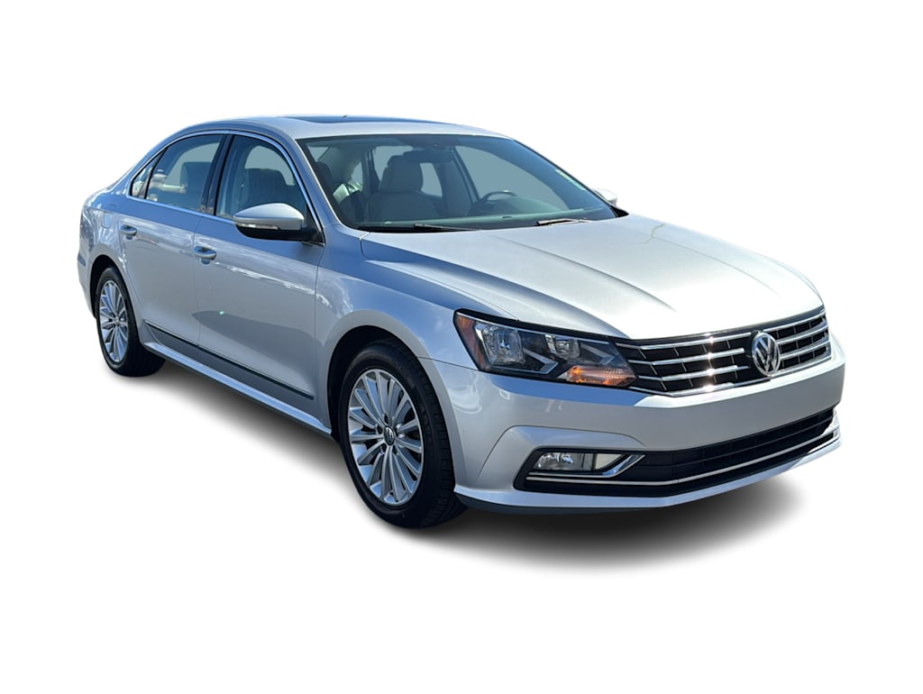 Thumbnail: 2016 Volkswagen Passat - 19