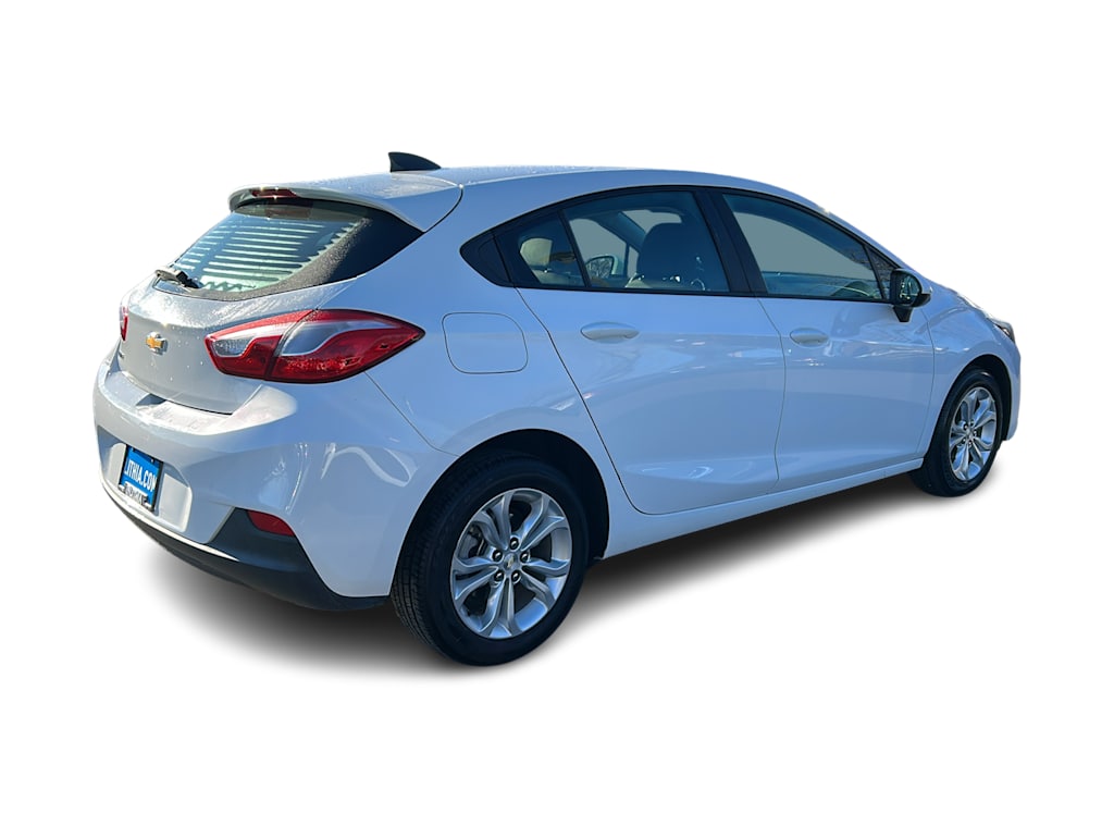 Thumbnail: 2019 Chevrolet Cruze - 21