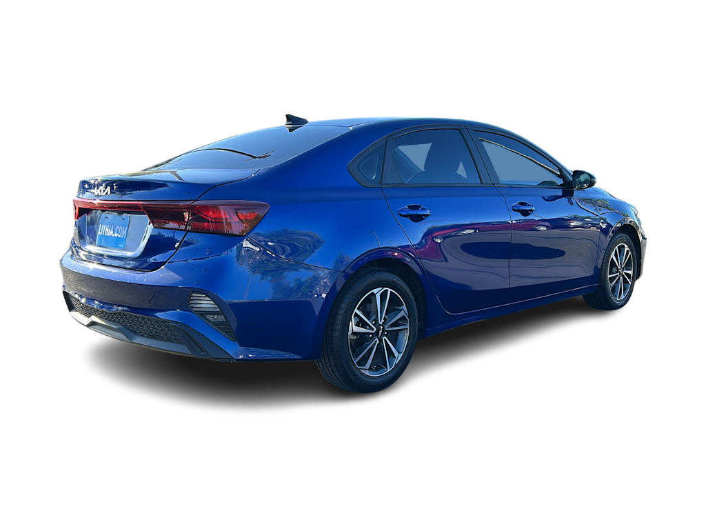 Thumbnail: 2023 Kia Forte - 21