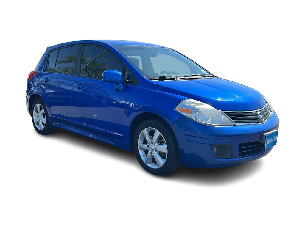 Thumbnail: 2012 Nissan Versa - 18