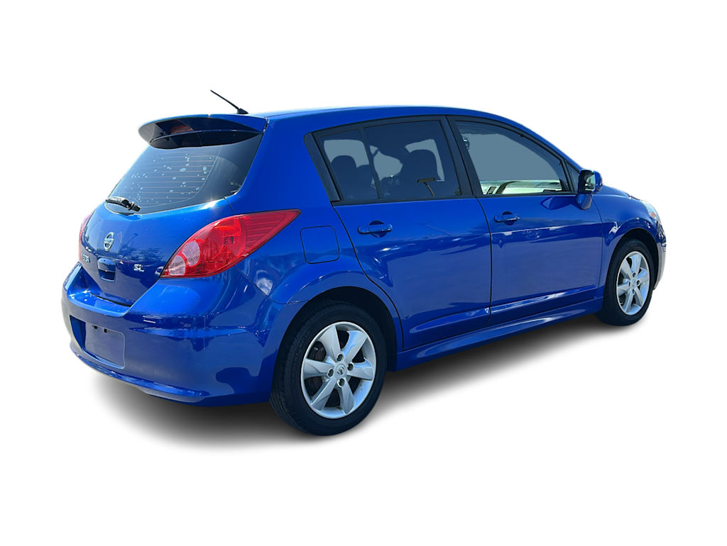 Thumbnail: 2012 Nissan Versa - 20