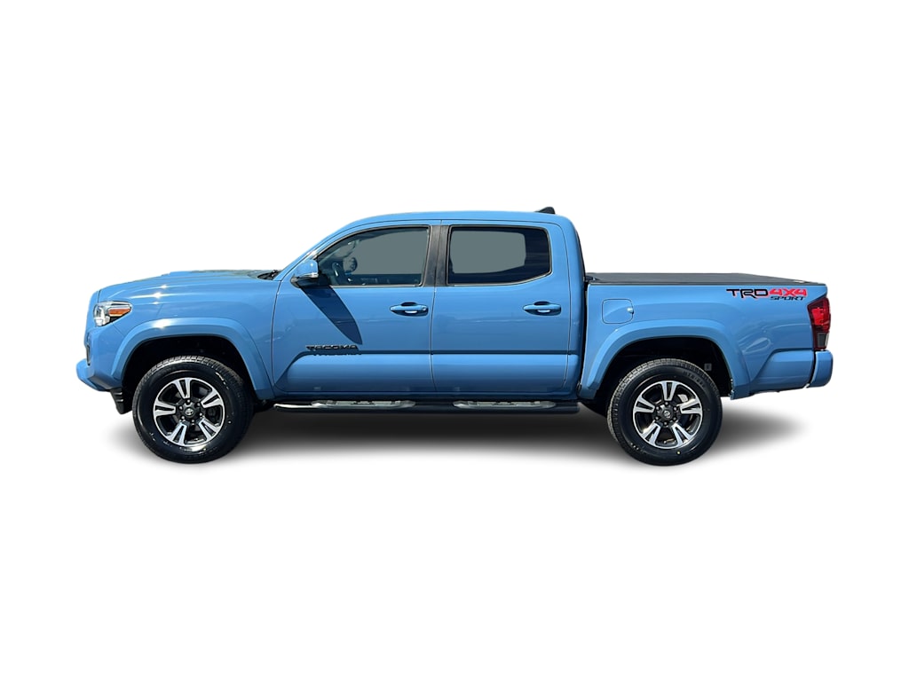 Thumbnail: 2019 Toyota Tacoma - 3