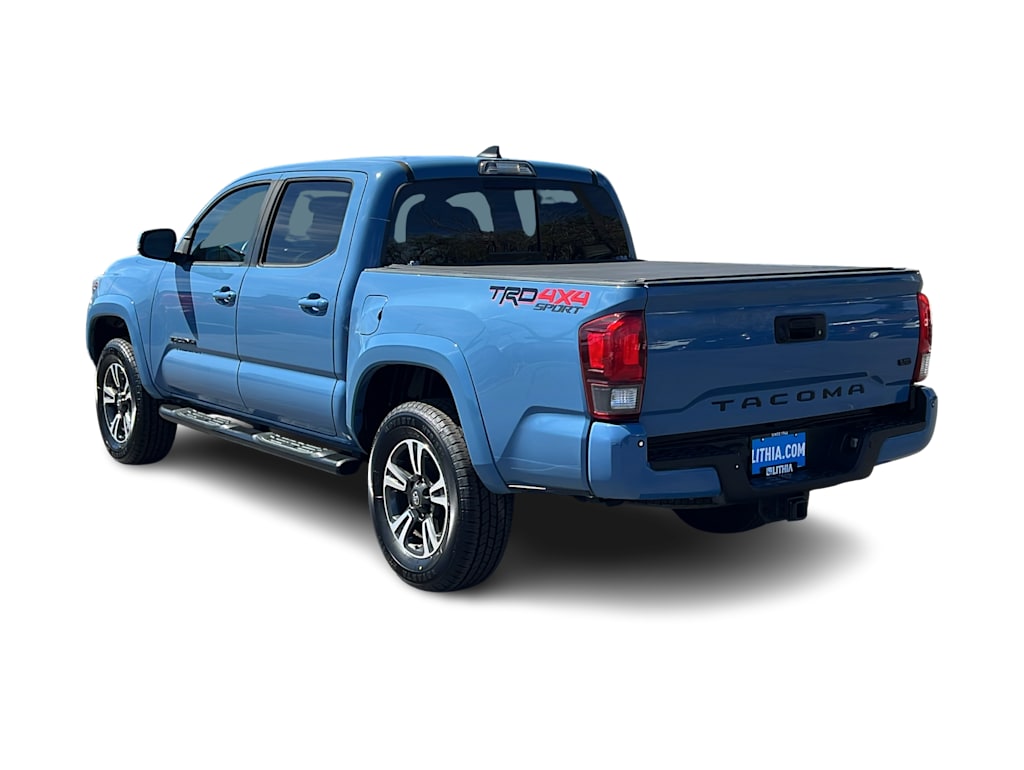 Thumbnail: 2019 Toyota Tacoma - 4