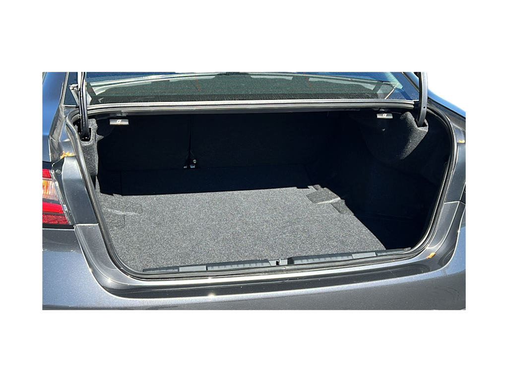 Thumbnail: 2025 Subaru Legacy - 17