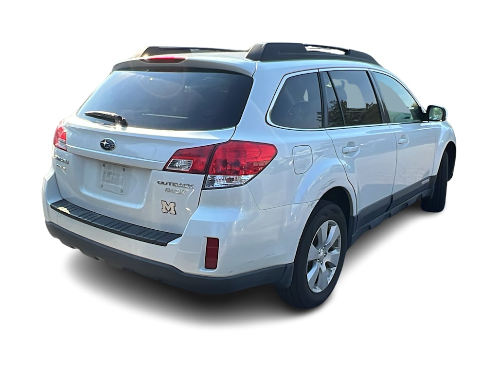 Thumbnail: 2010 Subaru Outback - 14