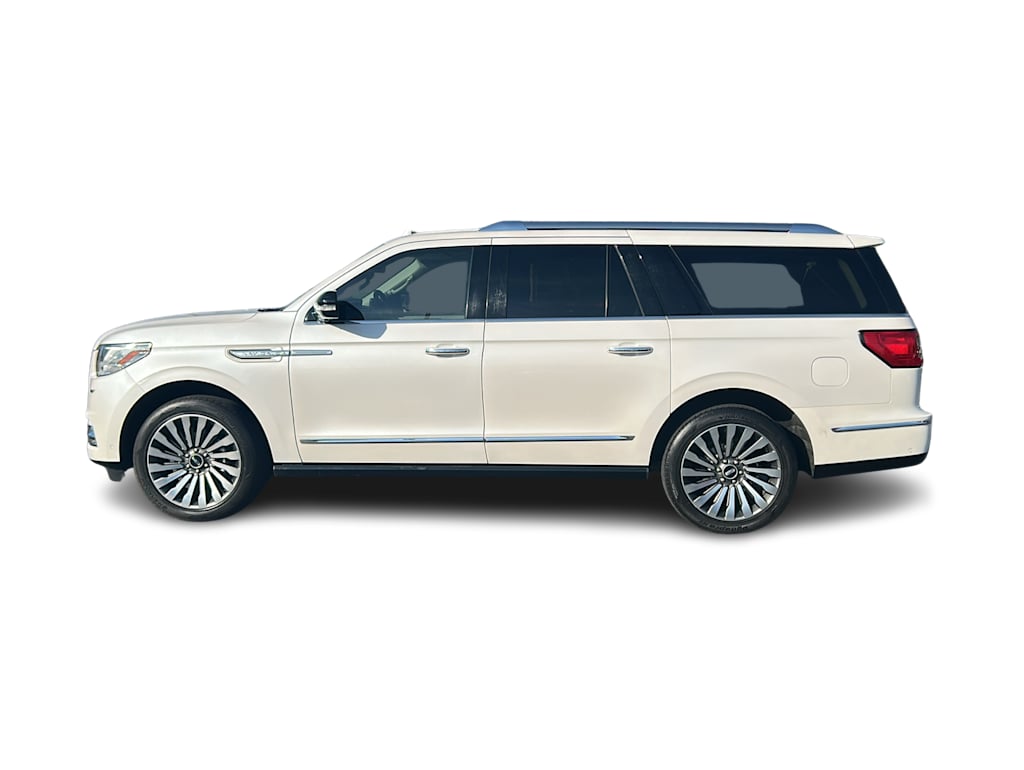 Thumbnail: 2019 Lincoln Navigator L - 3