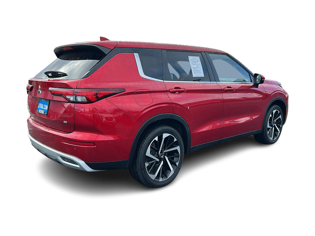 Thumbnail: 2024 Mitsubishi Outlander - 20