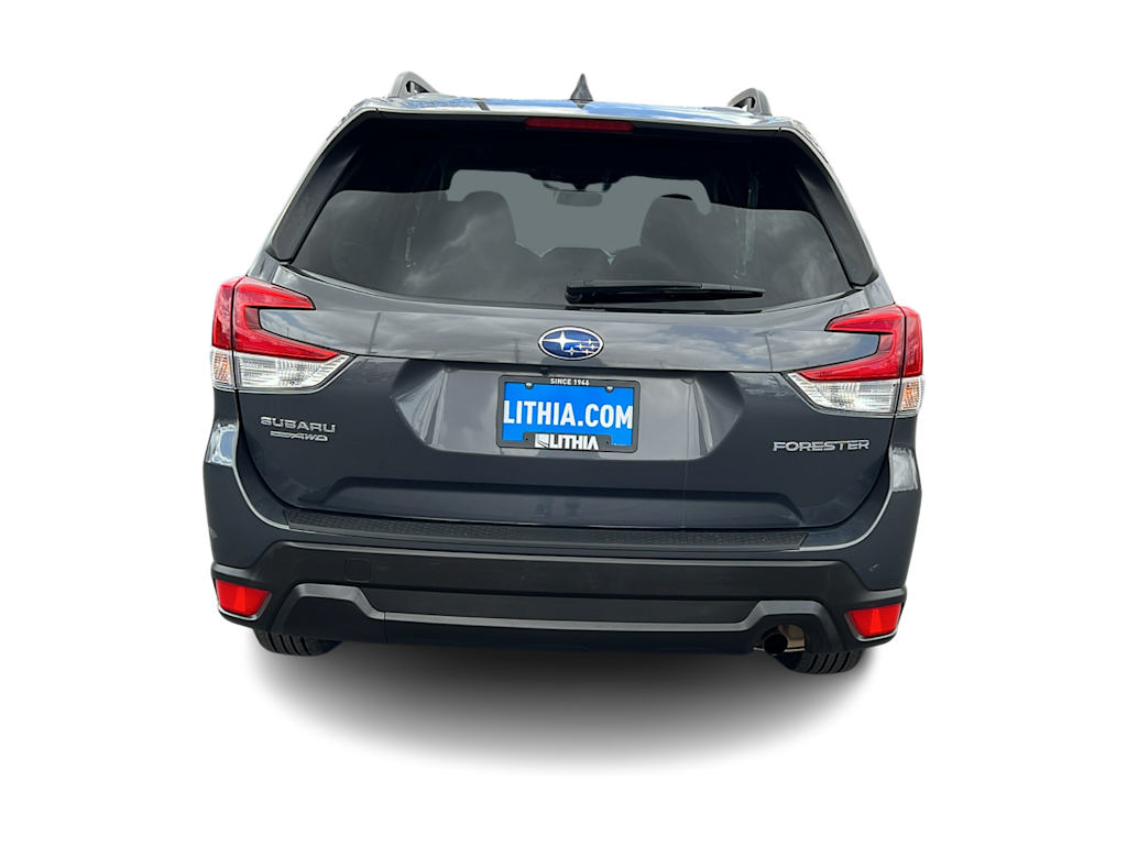 2022 Subaru Forester Premium 5