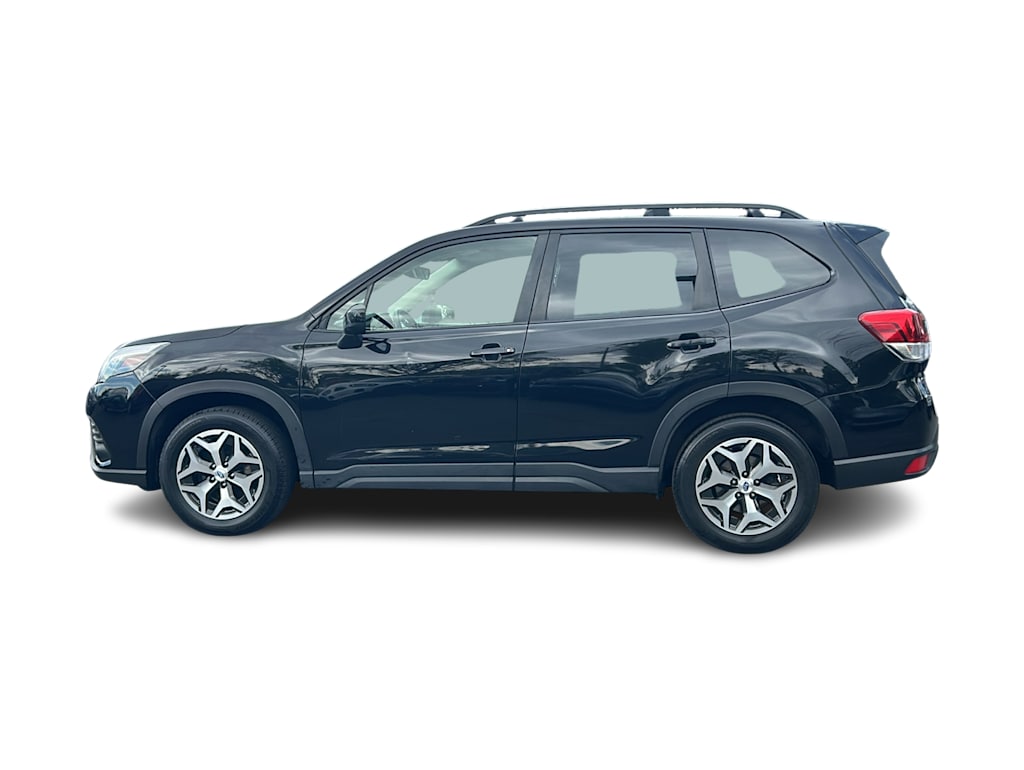 Thumbnail: 2023 Subaru Forester - 3