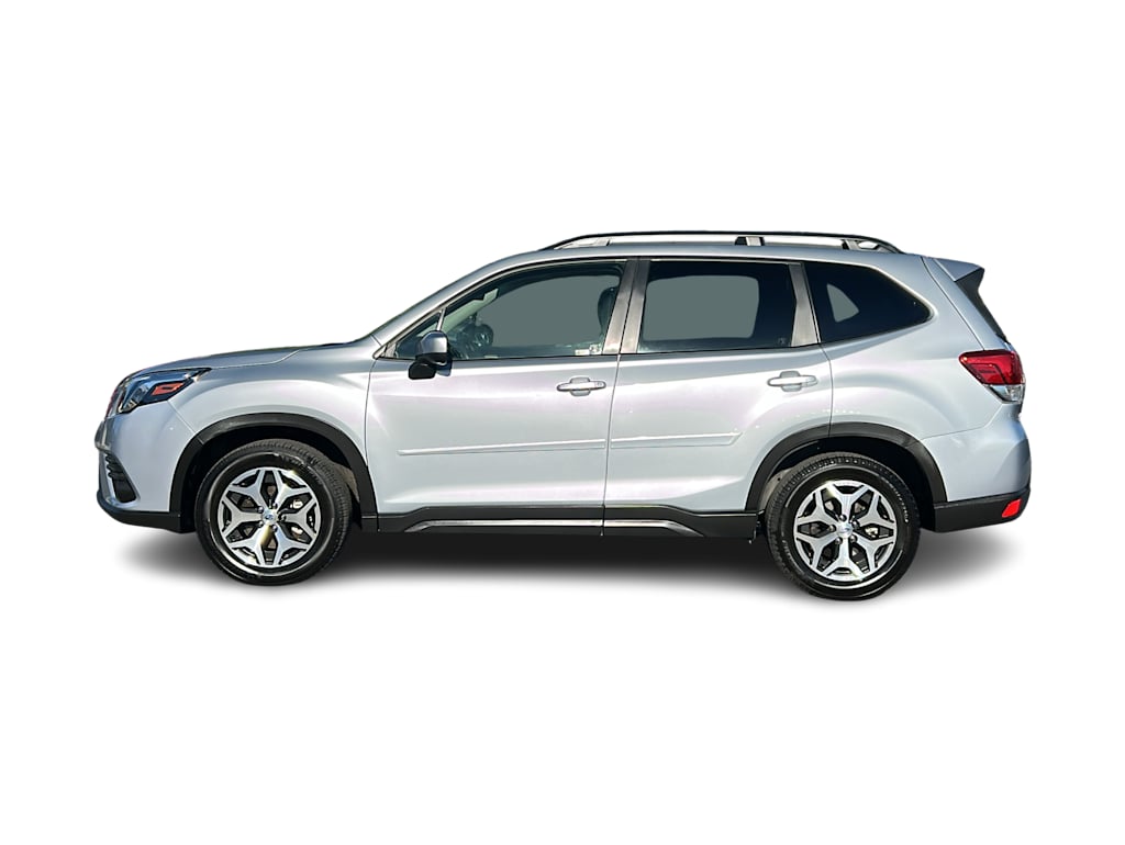 Thumbnail: 2023 Subaru Forester - 3