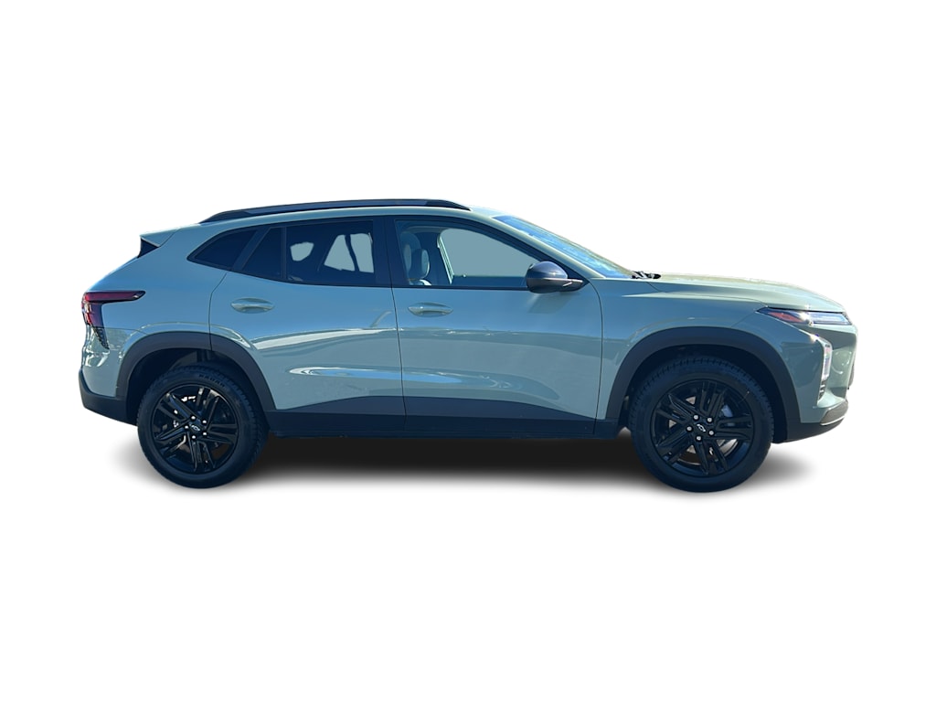 Thumbnail: 2025 Chevrolet Trax - 21