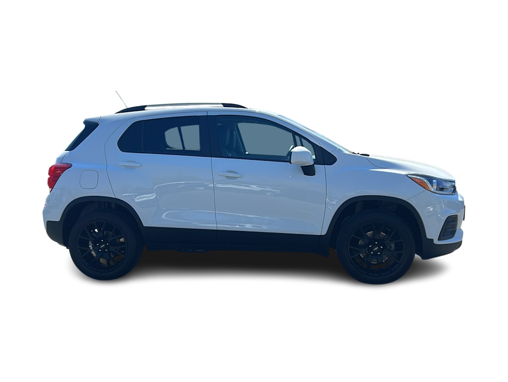 Thumbnail: 2022 Chevrolet Trax - 21