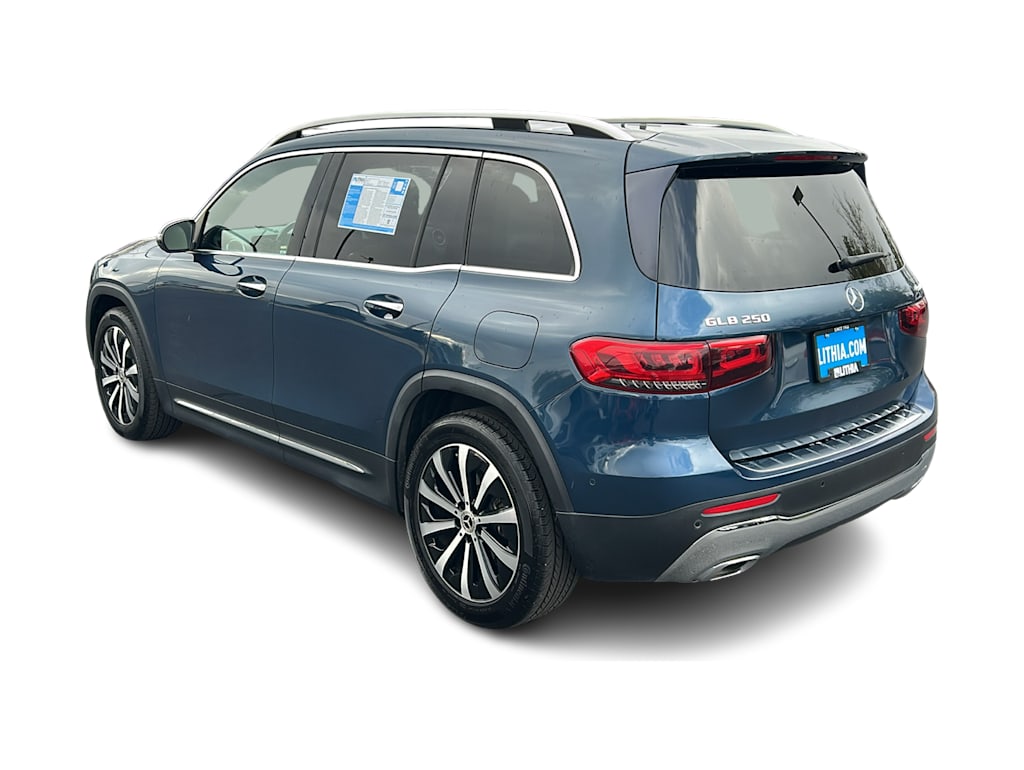 Thumbnail: 2021 Mercedes-Benz GLB - 4
