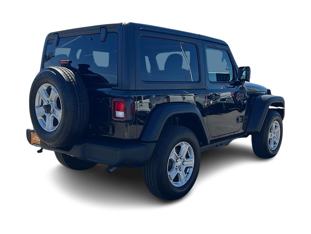 Thumbnail: 2022 Jeep Wrangler - 20