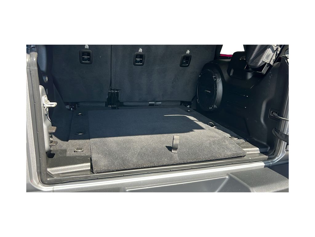 Thumbnail: 2021 Jeep Wrangler - 17