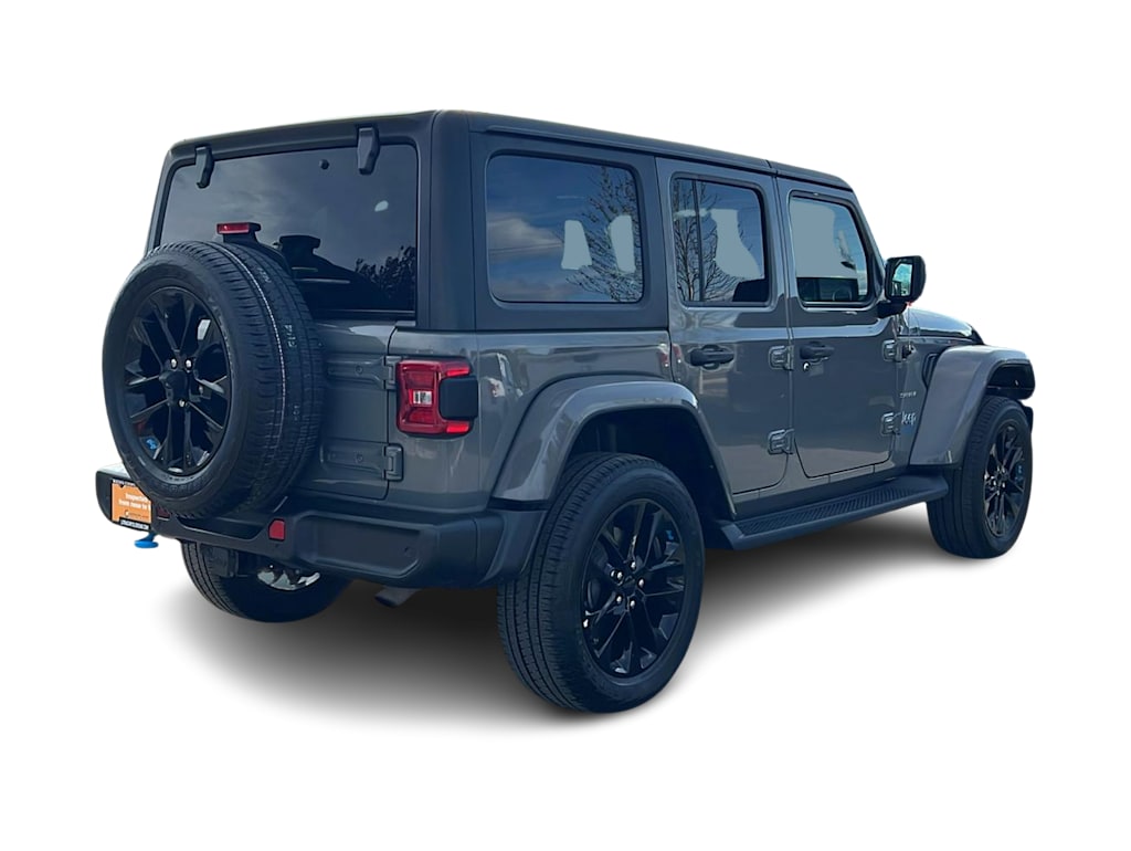 Thumbnail: 2022 Jeep Wrangler - 21