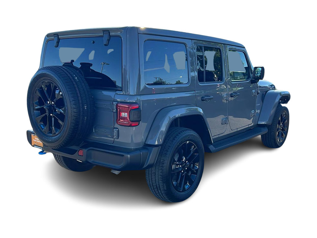 Thumbnail: 2022 Jeep Wrangler - 22
