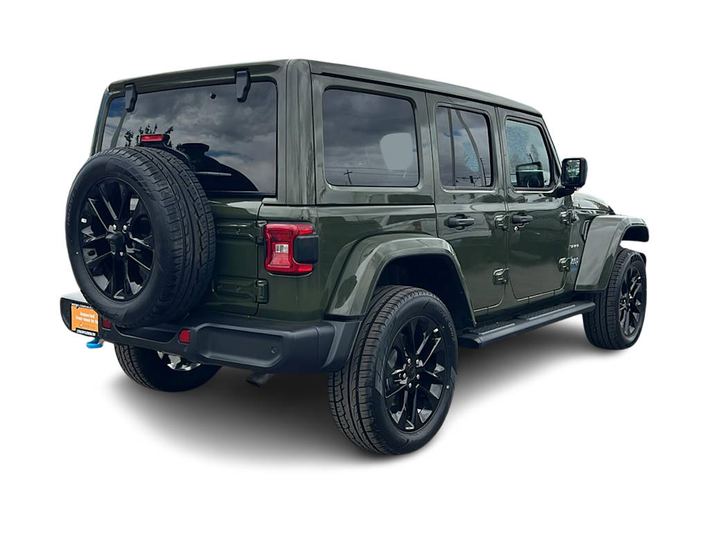 Thumbnail: 2022 Jeep Wrangler - 21