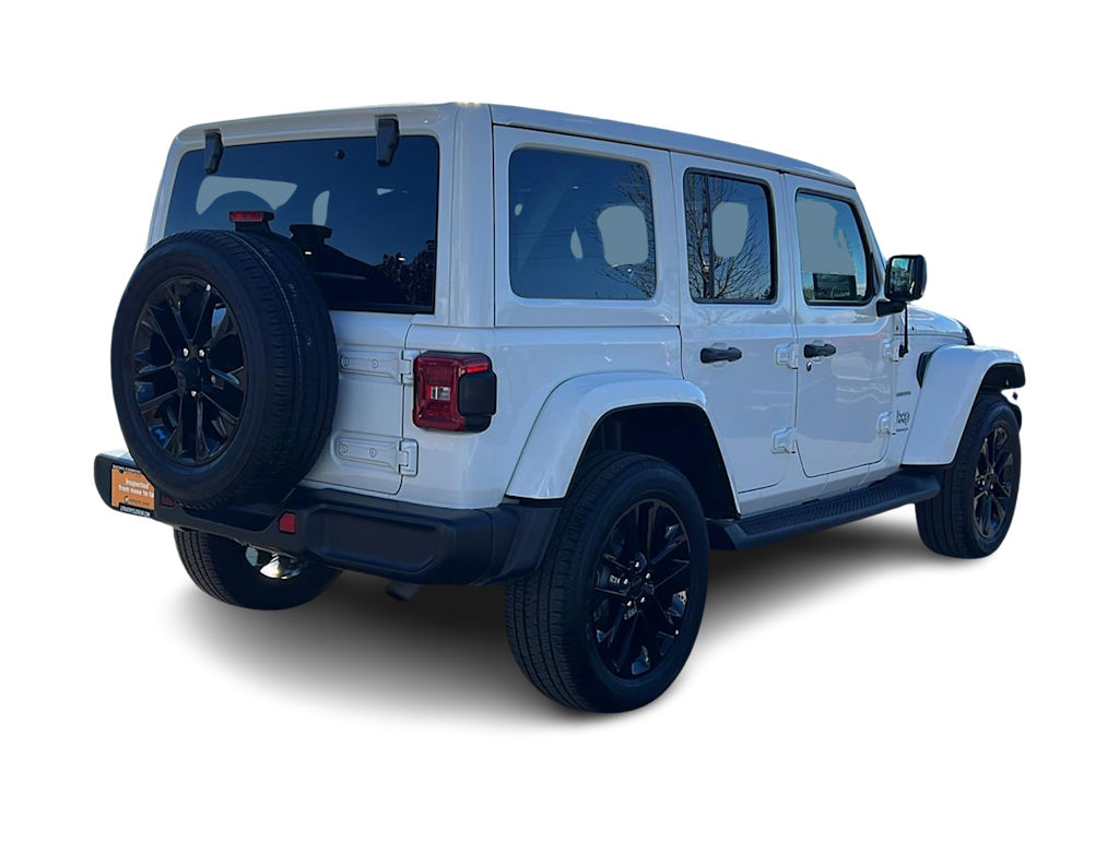 Thumbnail: 2023 Jeep Wrangler - 21