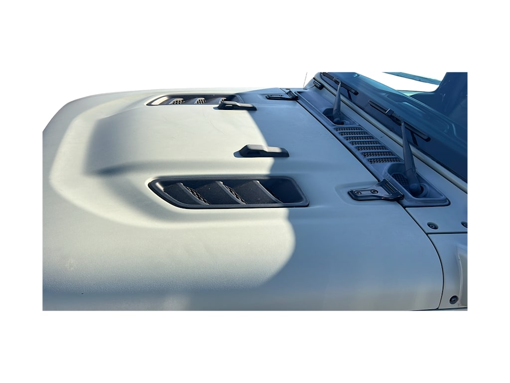 Thumbnail: 2022 Jeep Wrangler - 32