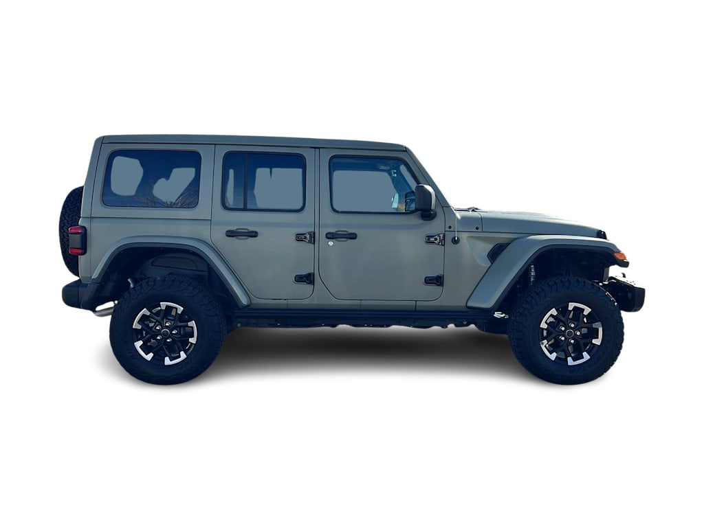Thumbnail: 2022 Jeep Wrangler - 21