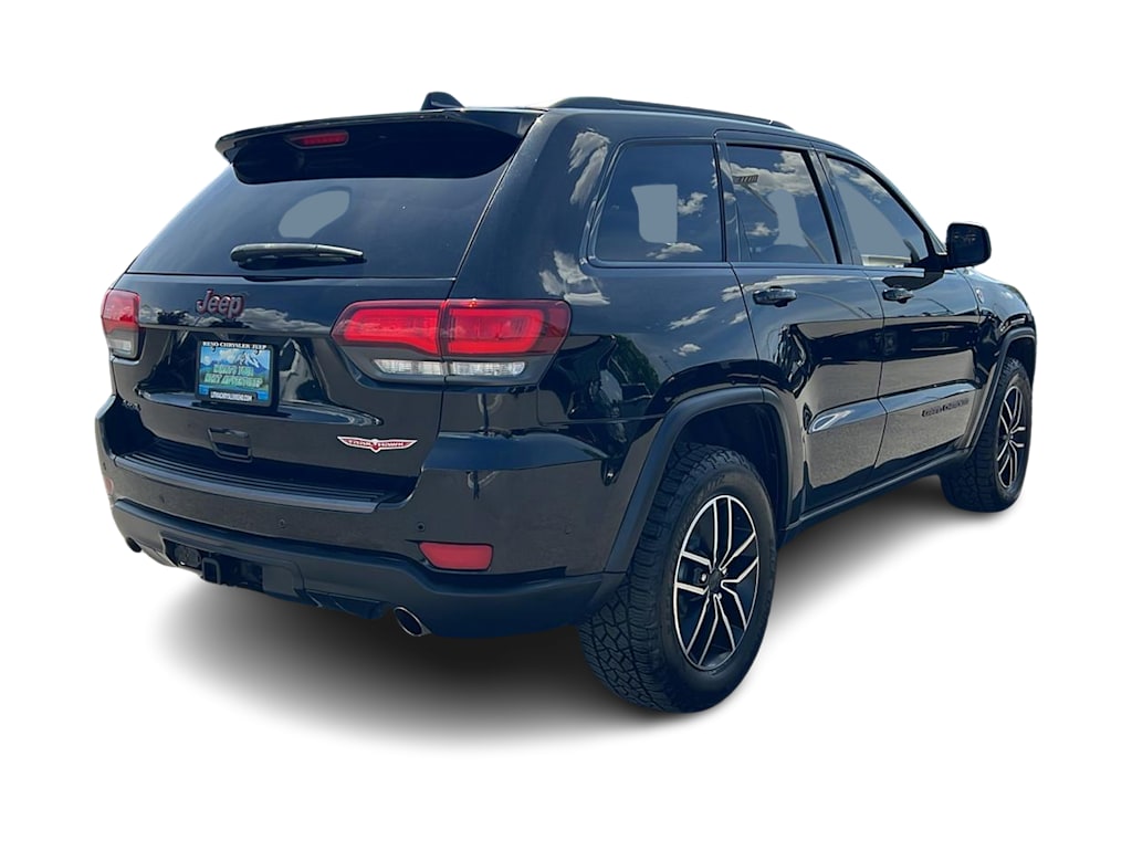Thumbnail: 2020 Jeep Grand Cherokee - 20