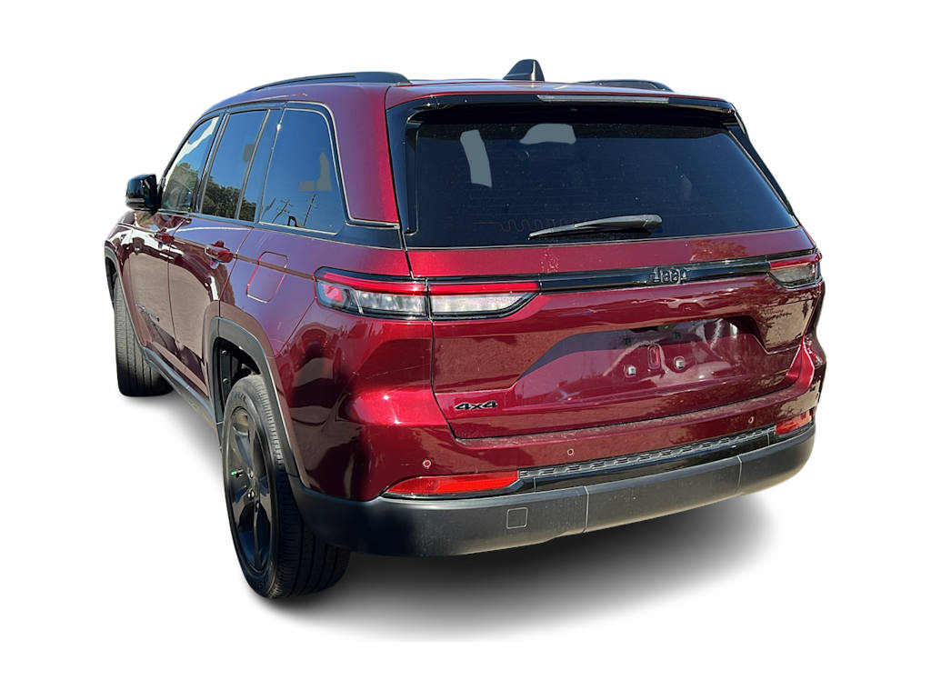 Thumbnail: 2023 Jeep Grand Cherokee - 3